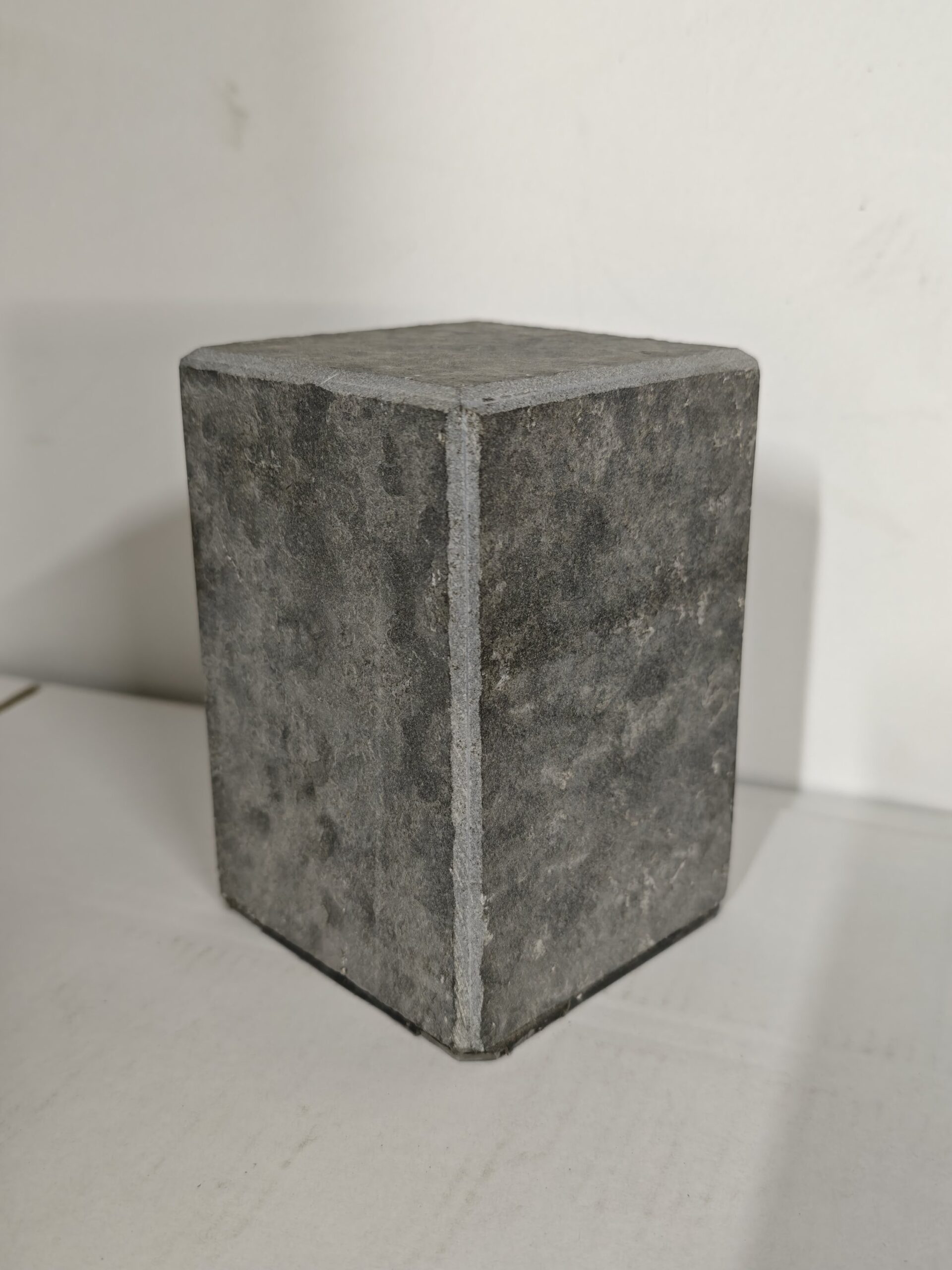 Sokkel hardsteen gebrand 10x10x15cm