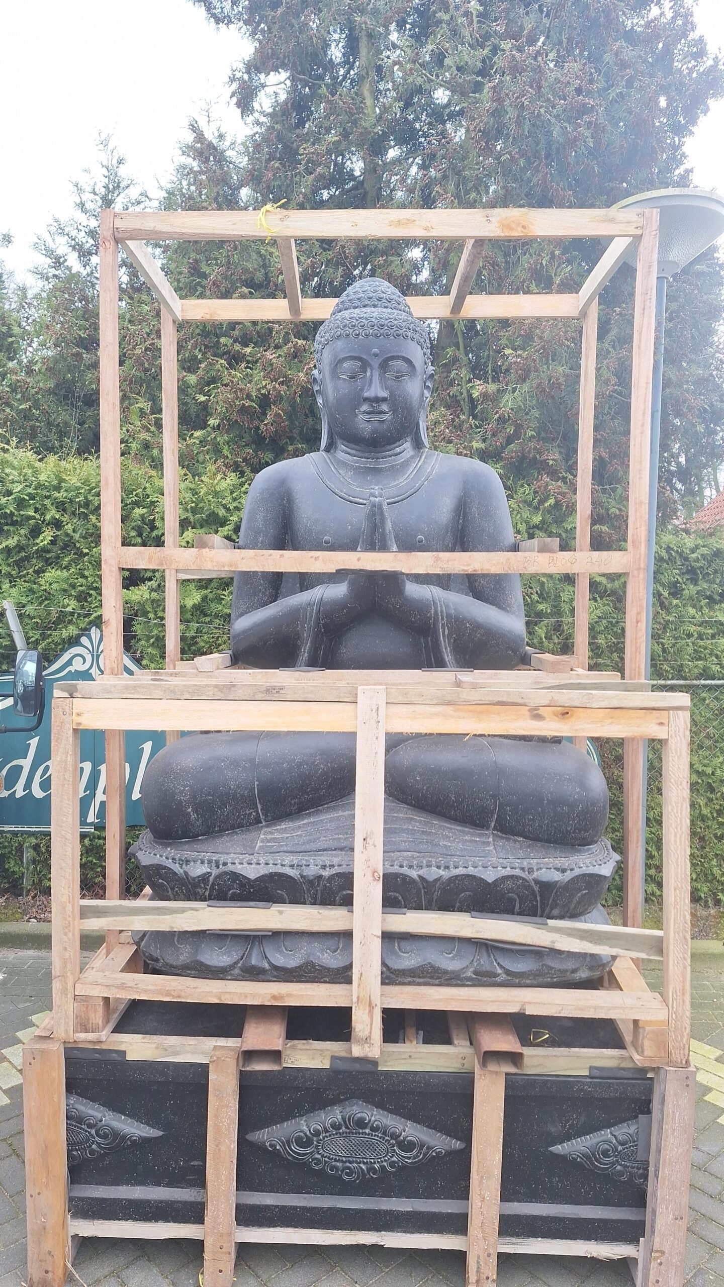 Buddha auf Lotos extra groß 240cm