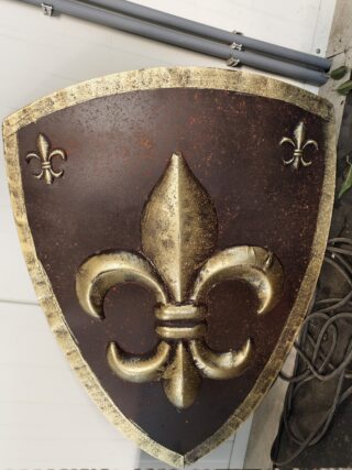 Wall decoration Shield with french lilies