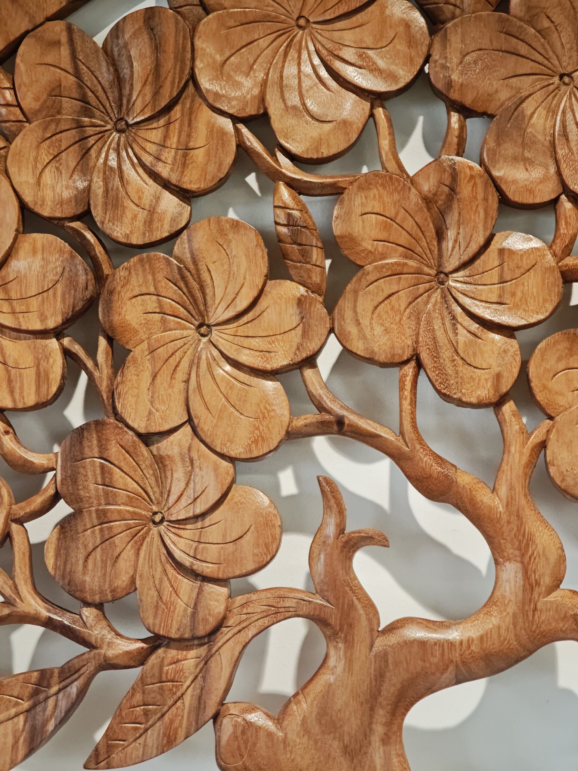 Wandpaneel hout rond Levensboom met bloemen 100cm