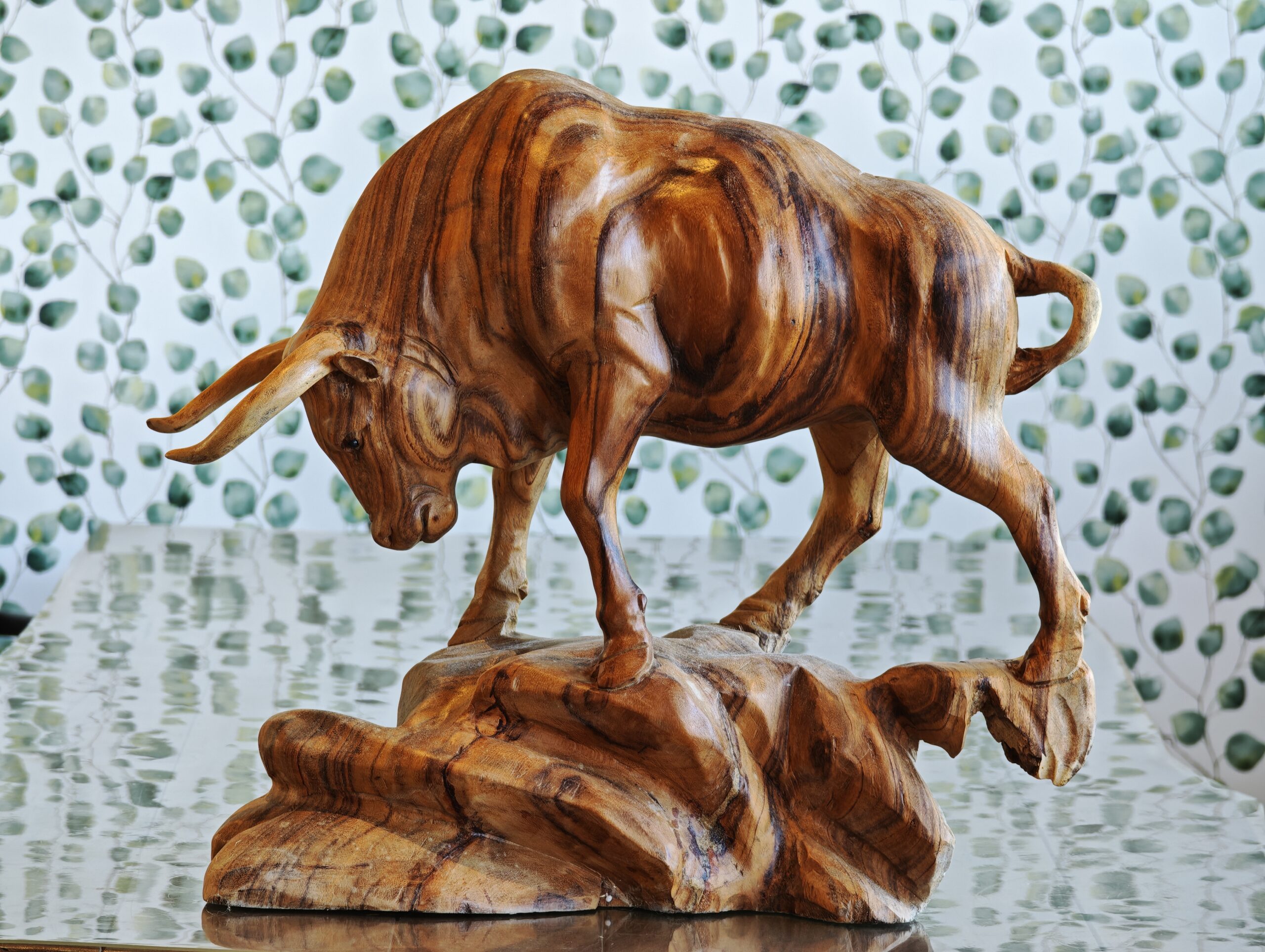 Houten beeld Sina stier 50cm