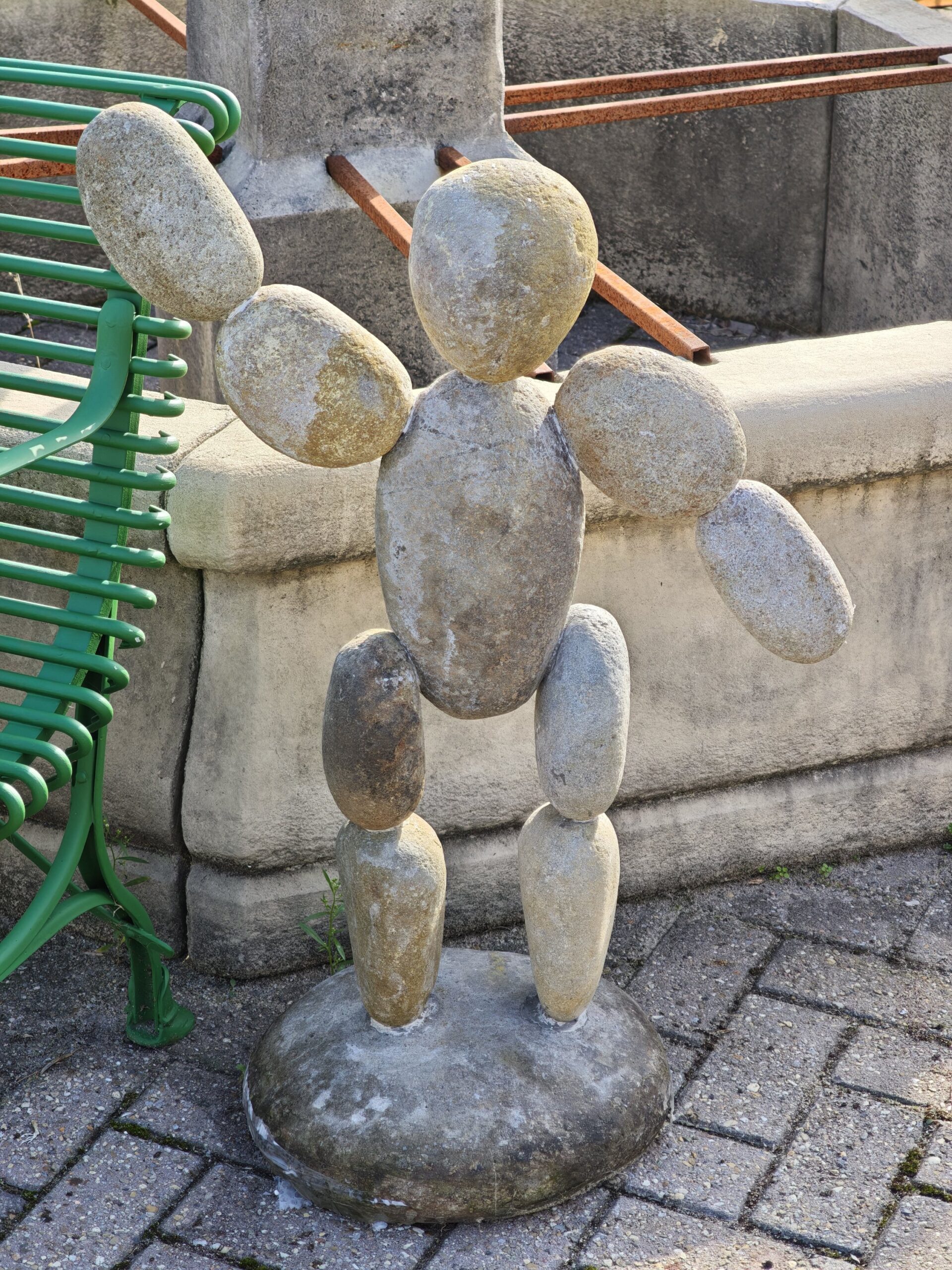 Statue stone man abstract with arm up 90cm