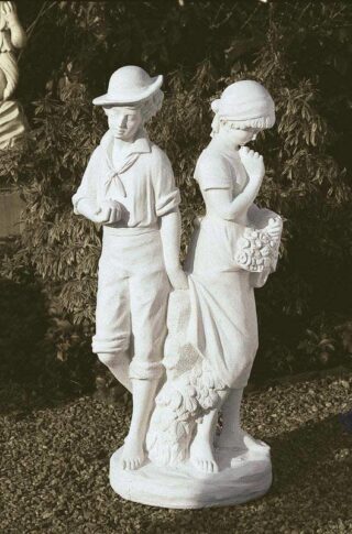 Statue Classic Couple in Love 120cm - eliassen.nl