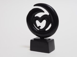 Bronze Herz Skulptur 2 - eliassen.nl