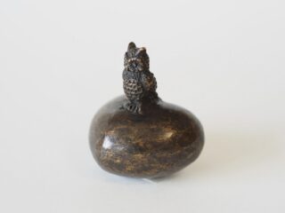 Bronze Urne mit Eule - eliassen.nl