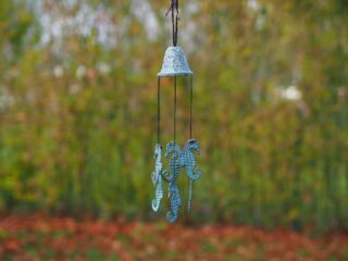 Bronze wind chime seahorses-Eliassen.nl