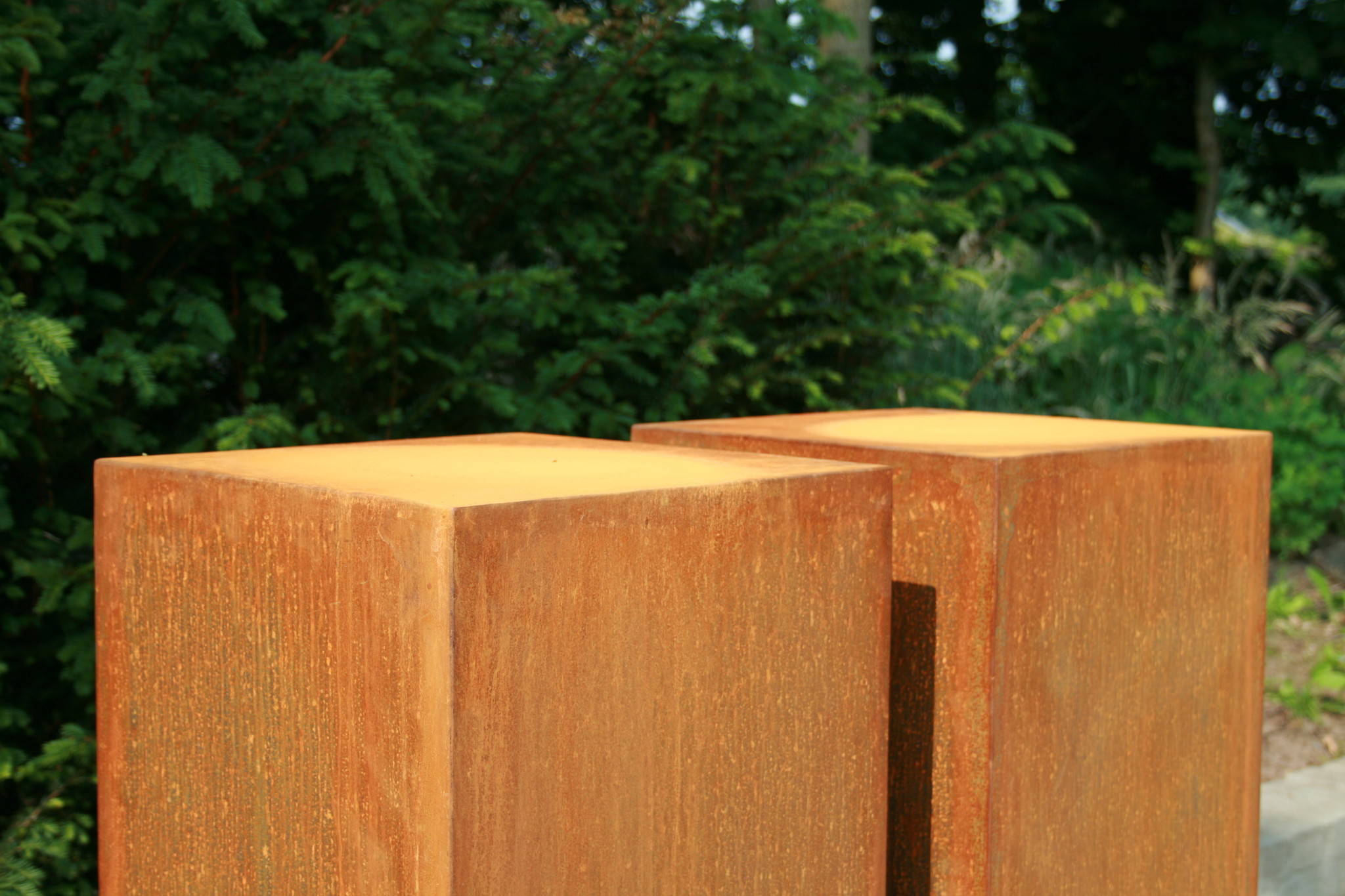 Eliassen Pedestal Corten Steel