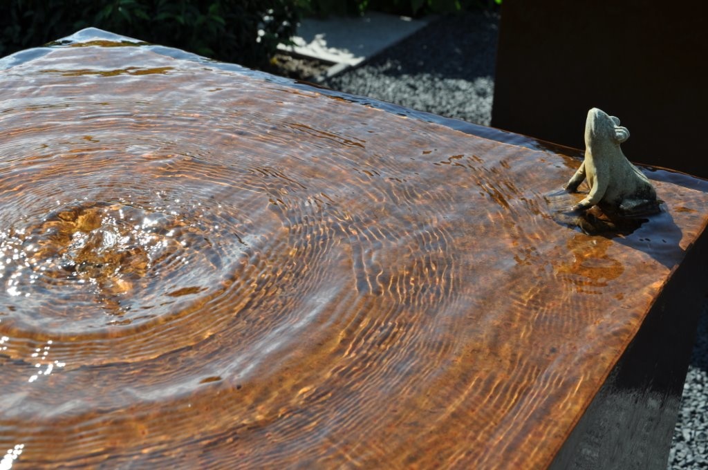 Eliassen Wassertisch Cortenstahl