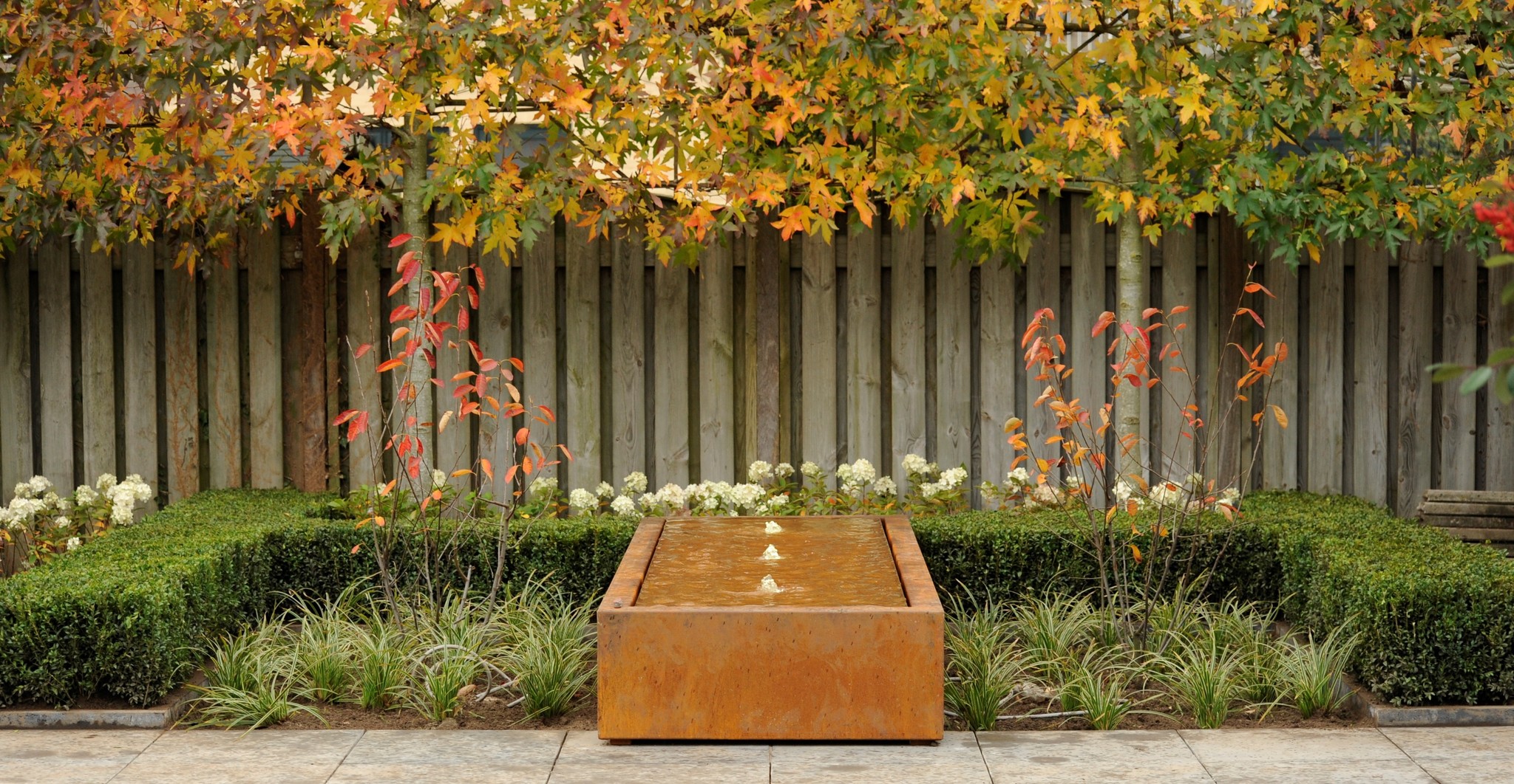 Eliassen Wassertisch Cortenstahl