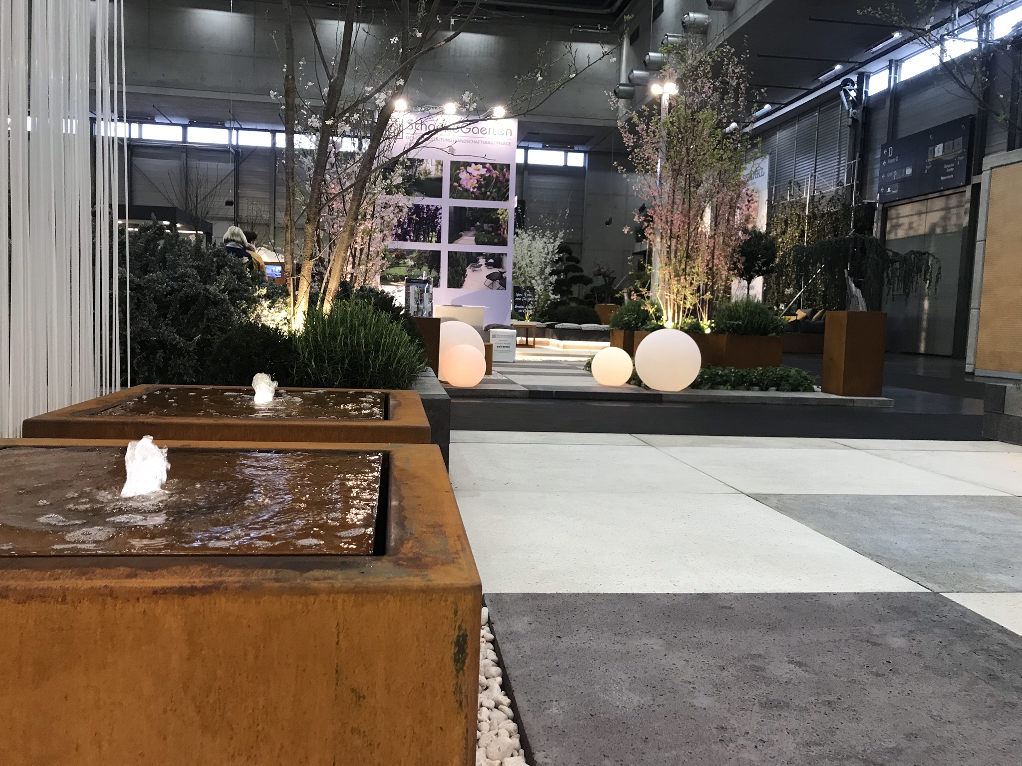 Eliassen Wassertisch Cortenstahl