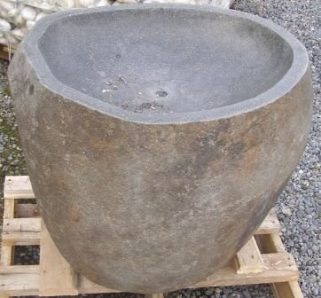 Springbrunnen Flussstein ausgehöhlt 90 cm - Eliassen.de