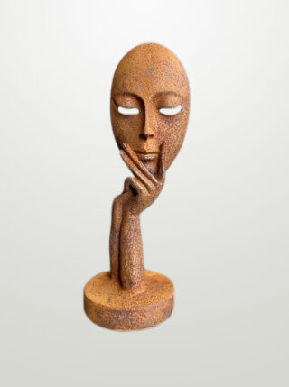 cast iron face on hand - eliassen.nl