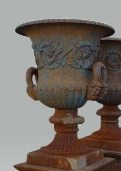 gietijzeren vaas a - eliassen.nl