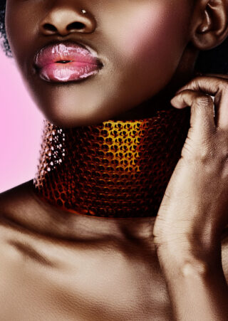 Glasmalerei Damenhalskragen - eliassen.co.uk