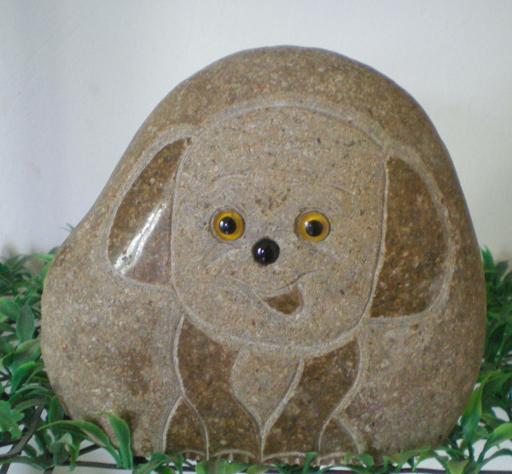 Dog on boulder puppy 20cm - Eliassen Home & Garden Pleasure