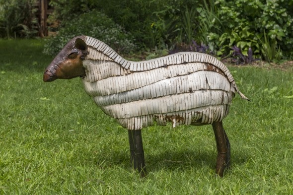METAL WHITE LARGE SHEEP (2)