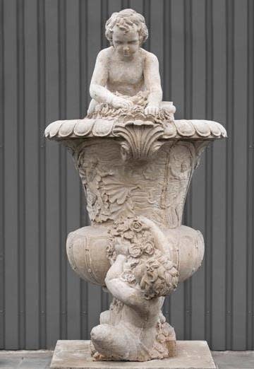 Tuinvaas klassiek met Engelen Sagres 200cm - eliassen.nl