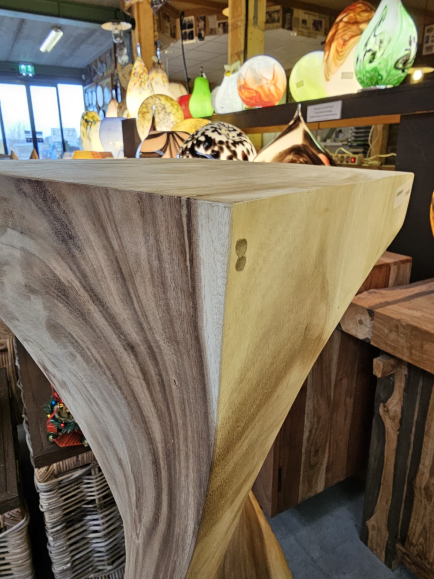 Column wood Twist 100cm eliassen.co.uk 3