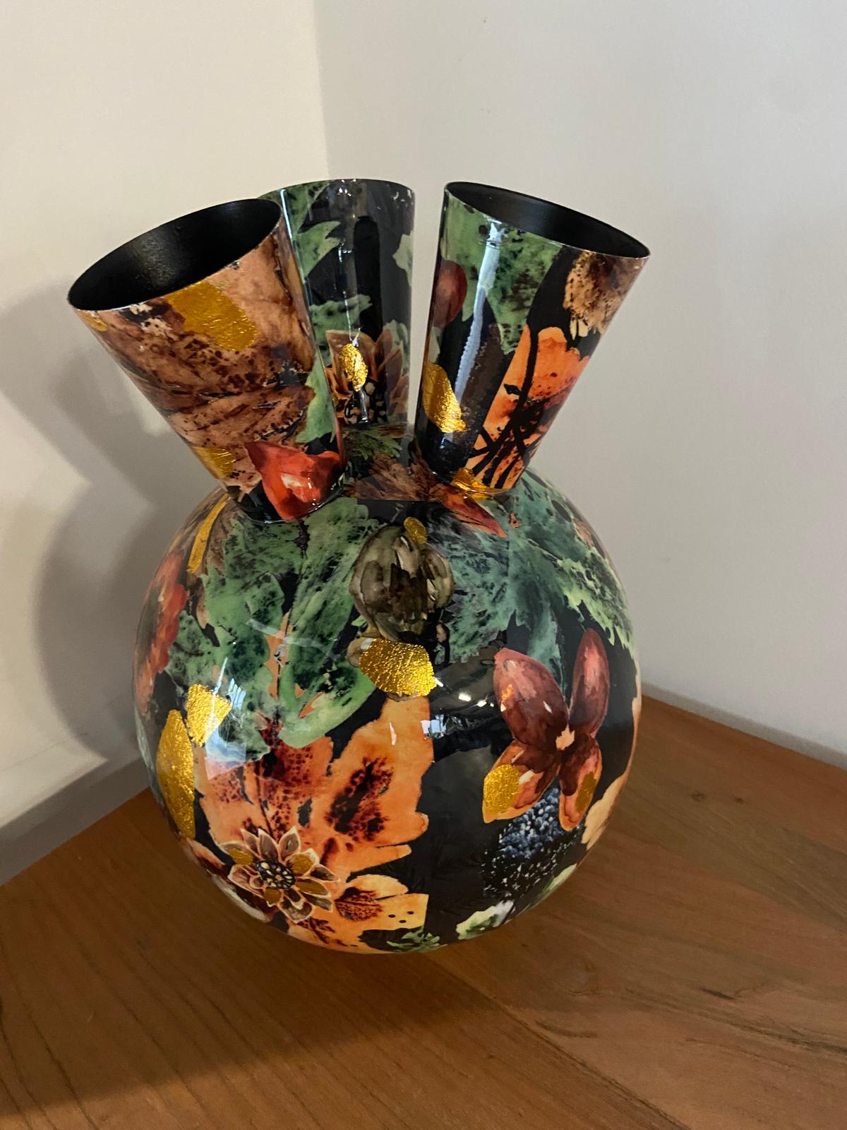 Lammie Tulip Vase Metal Berry Blue in 2 sizes eliassen.co.uk 2