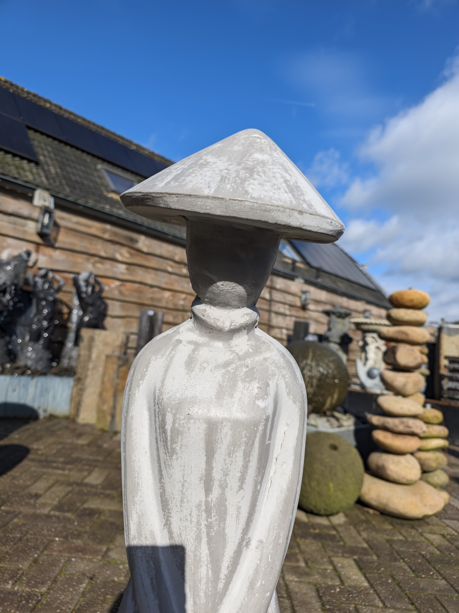 Statue Vietnamese farm worker 97cm eliassen.co.uk 2