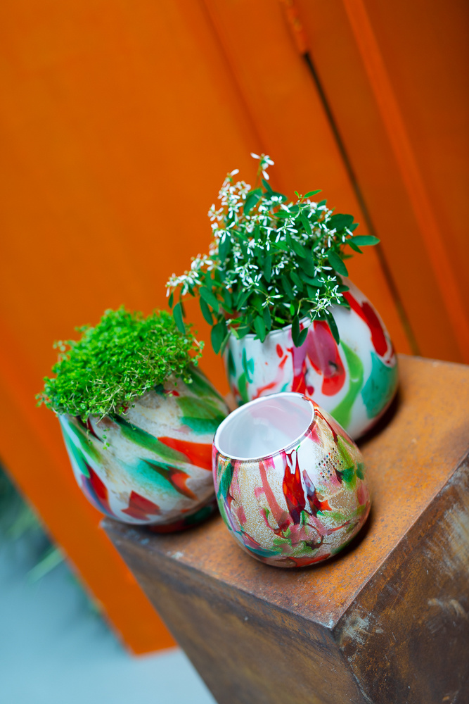 Fidrio mixed colors globe vases Eliassen.nl