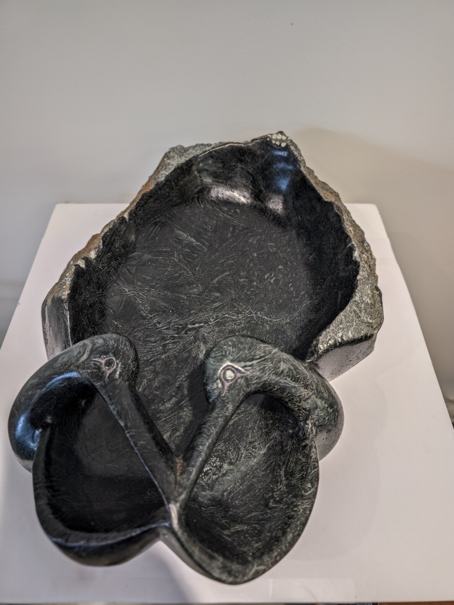 Soapstone sculpture bird bath with 2 birds 39cm eliassen.nl 4