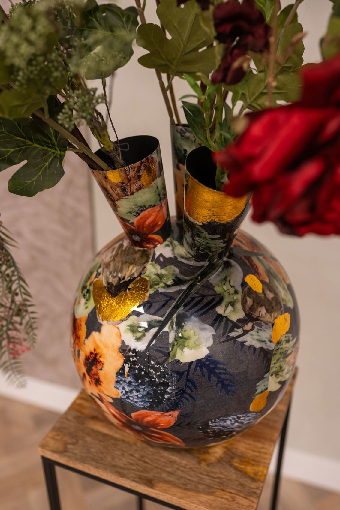 Tulip vase metal Berry Blue high in 2 sizes eliassen.co.uk 4