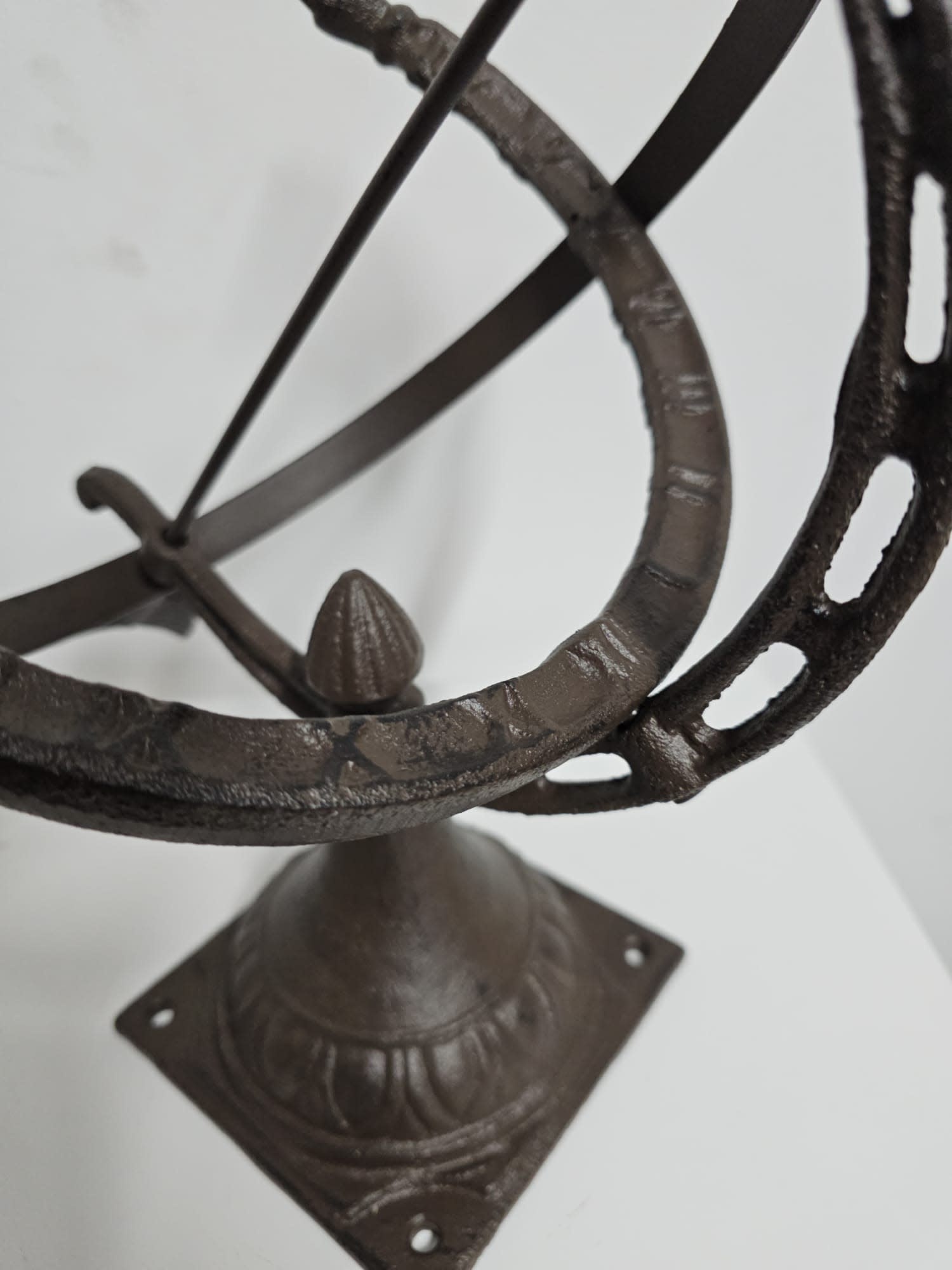 Sundial cast iron 23x31cm eliases 1