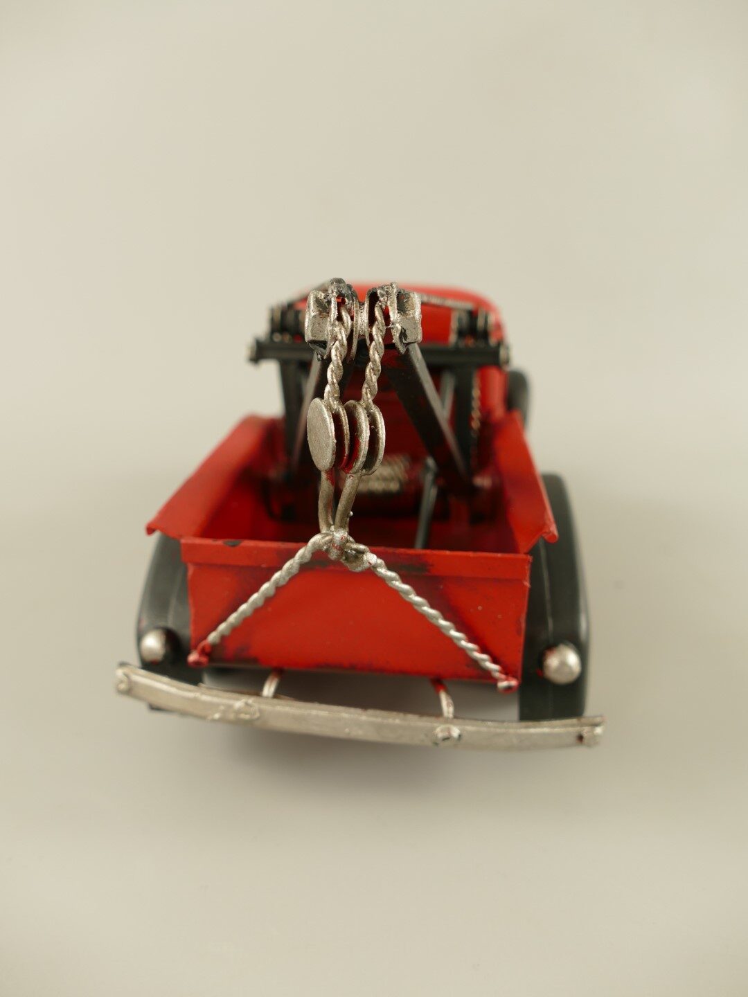 Miniatuur model Oude Takelwagen rood 30cm