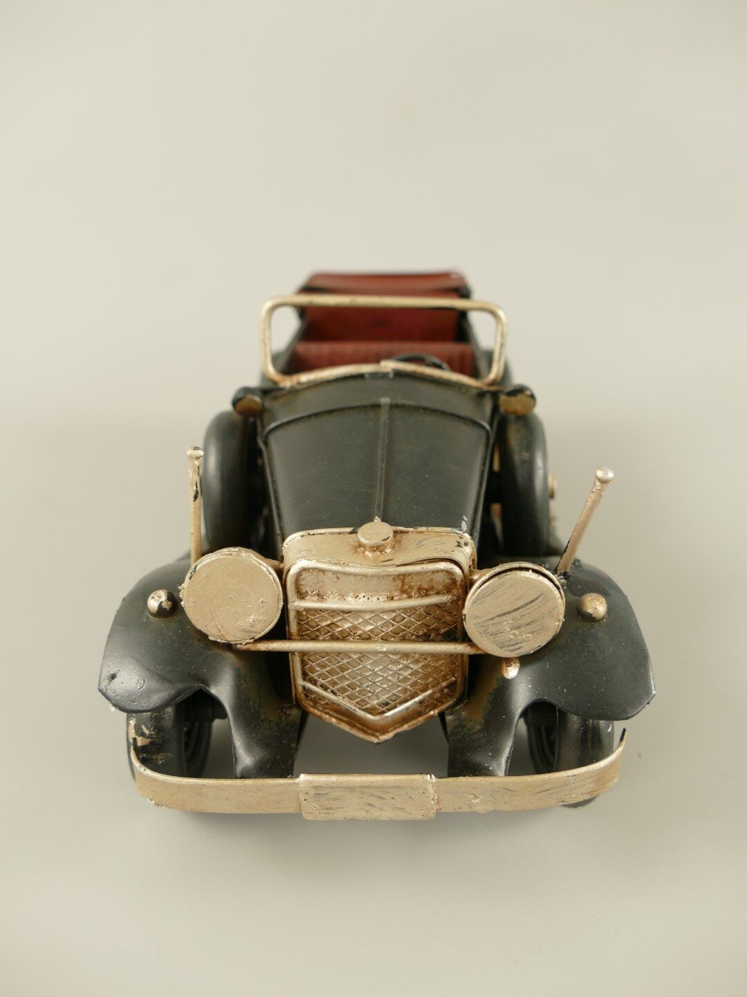 Miniaturmodell altes Auto Oldtimer mit Rücksitz anthrazit 25cm