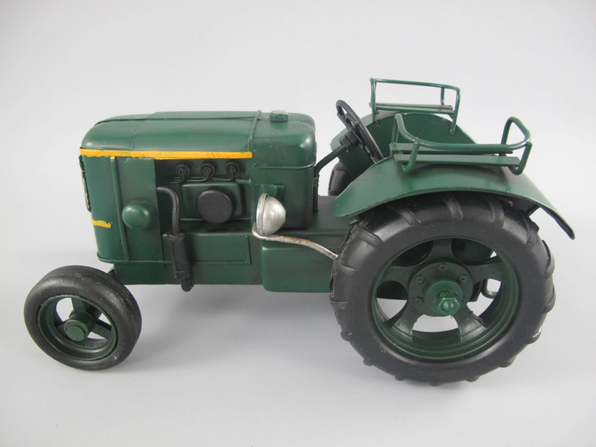 Miniature model tractor 24cm 331075 eliassen.co.uk 5