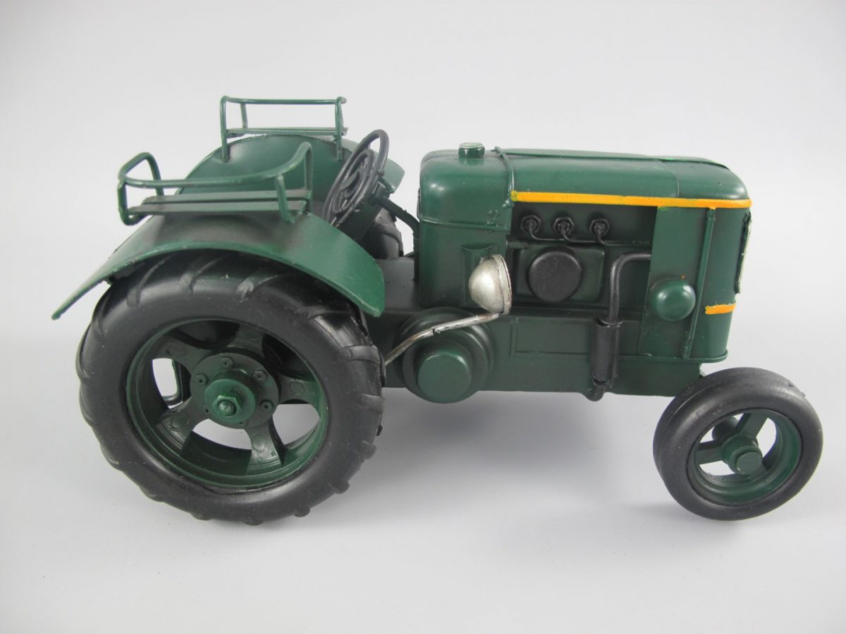 Miniature model tractor 24cm 331075 eliassen.co.uk 5