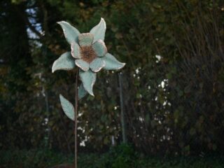 Metal garden stake beautiful flower 185cm