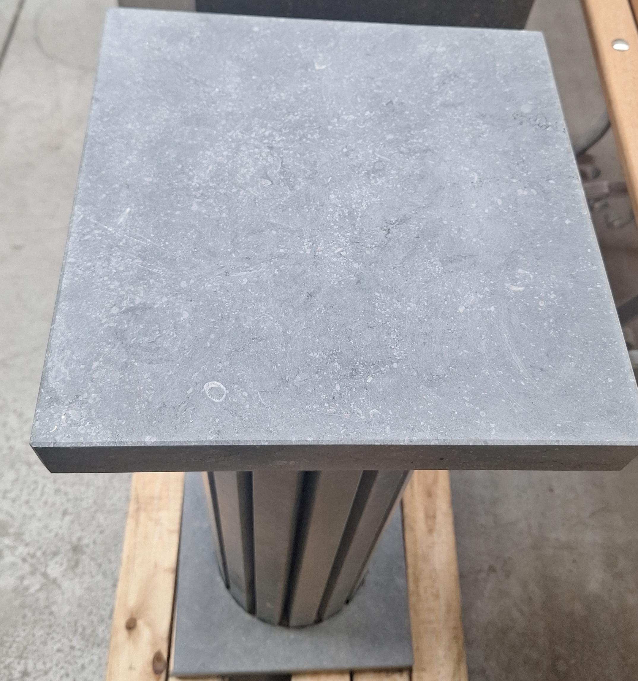 Sokkel Arduin Roubaix lichtgrijs 30x30x80cm verschillende maten