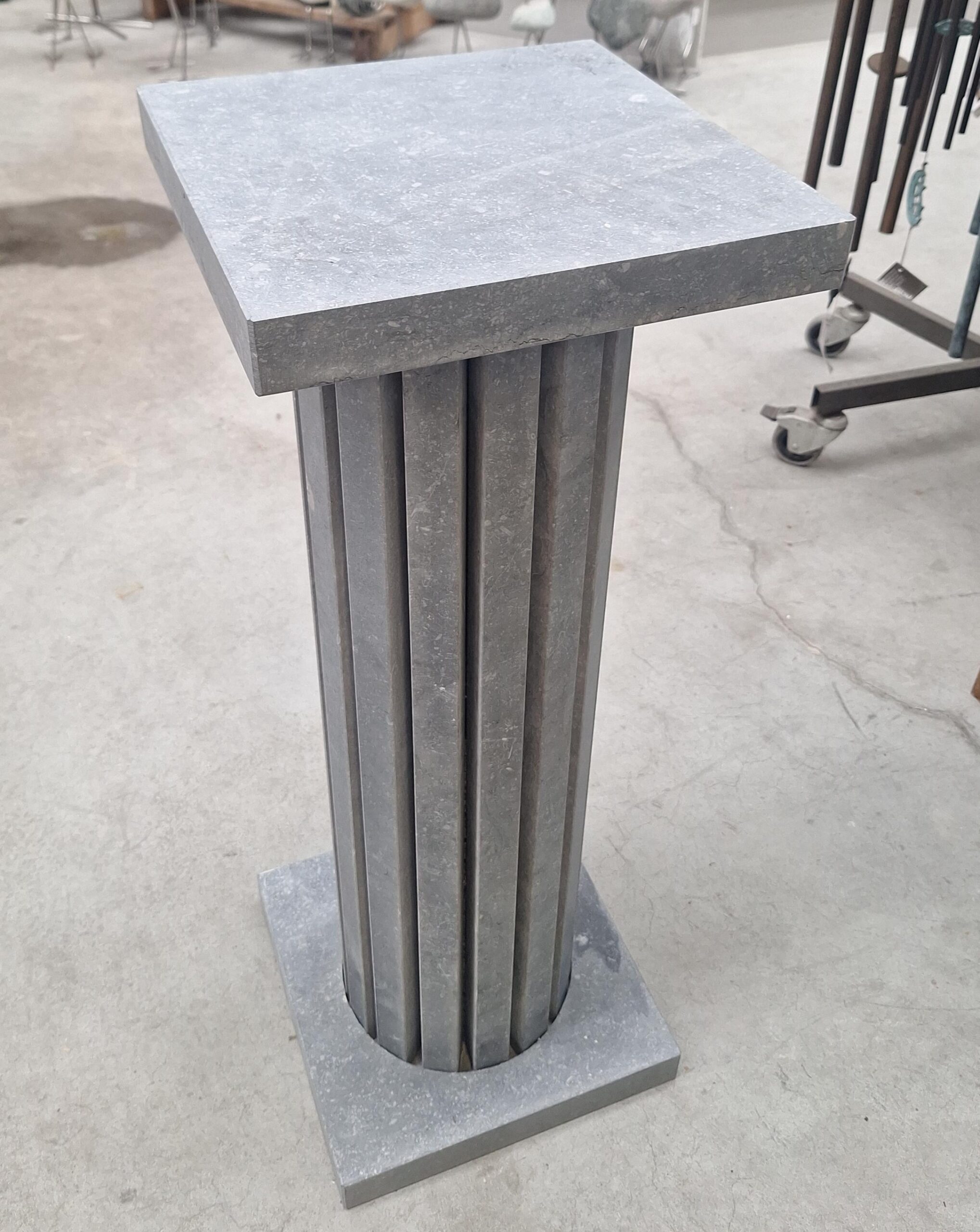 Sokkel Arduin Roubaix lichtgrijs 30x30x80cm verschillende maten