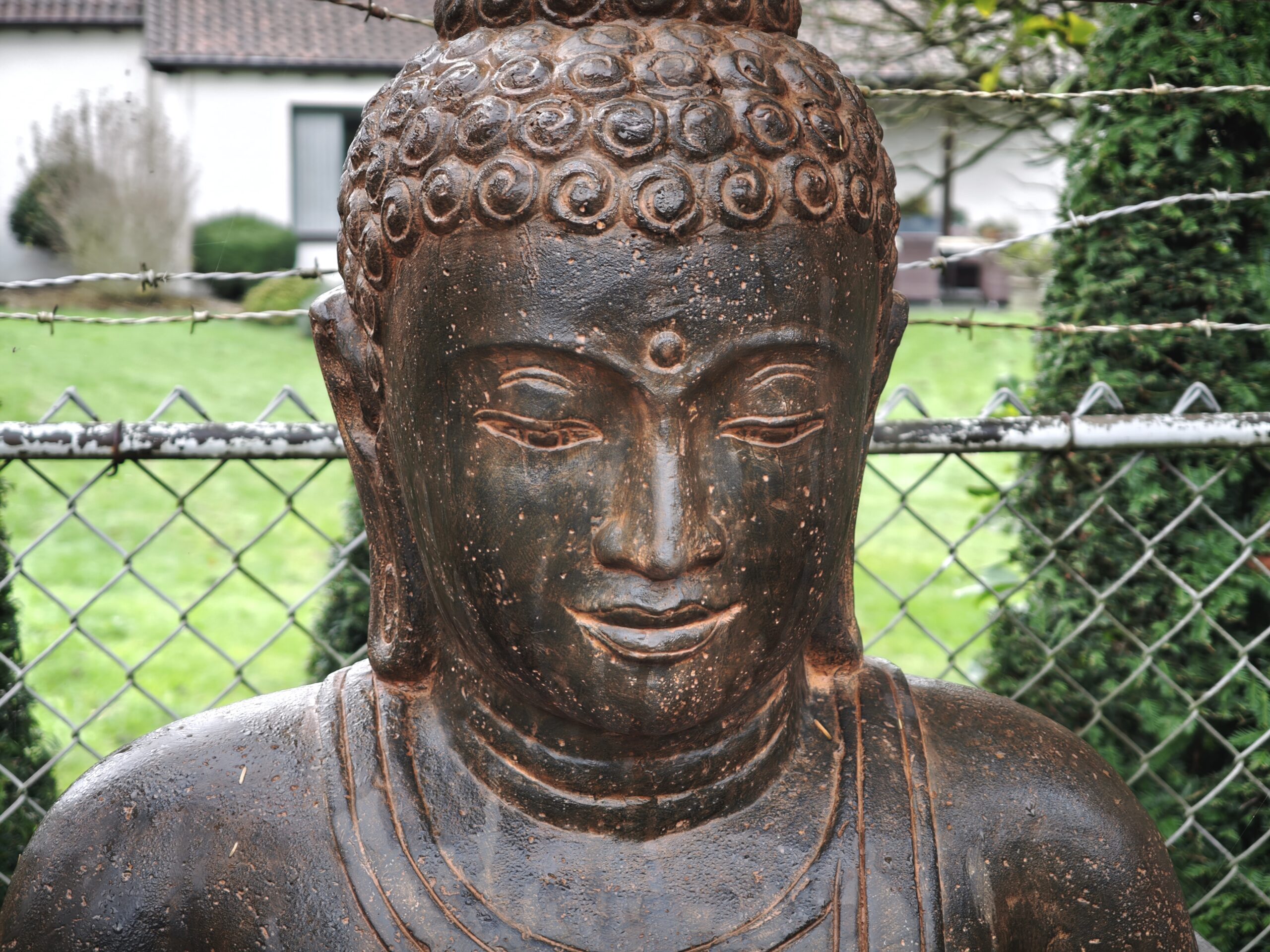Buddha statue on double base 150cm eliassen.nl