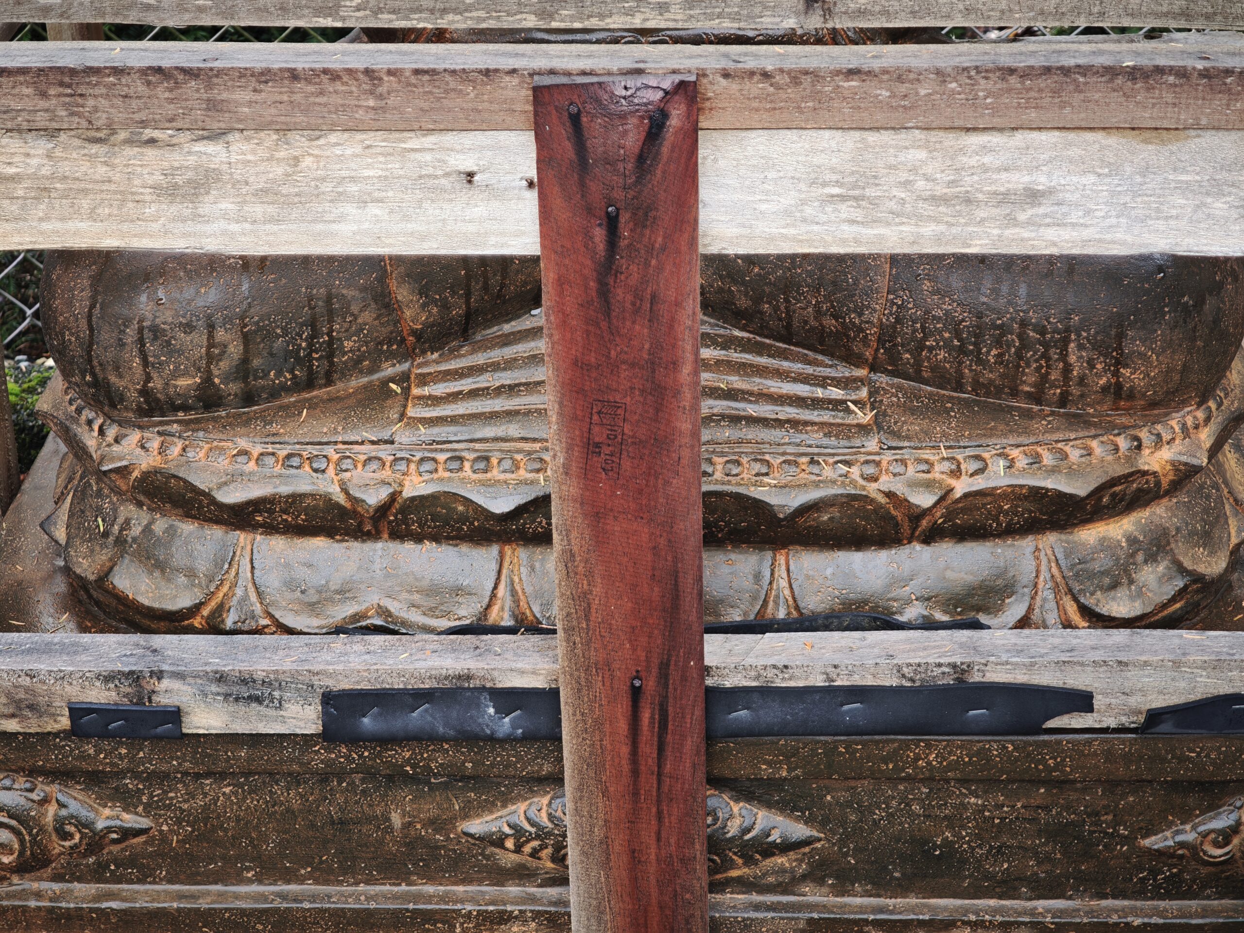 Buddha statue on double base 150cm eliassen.nl