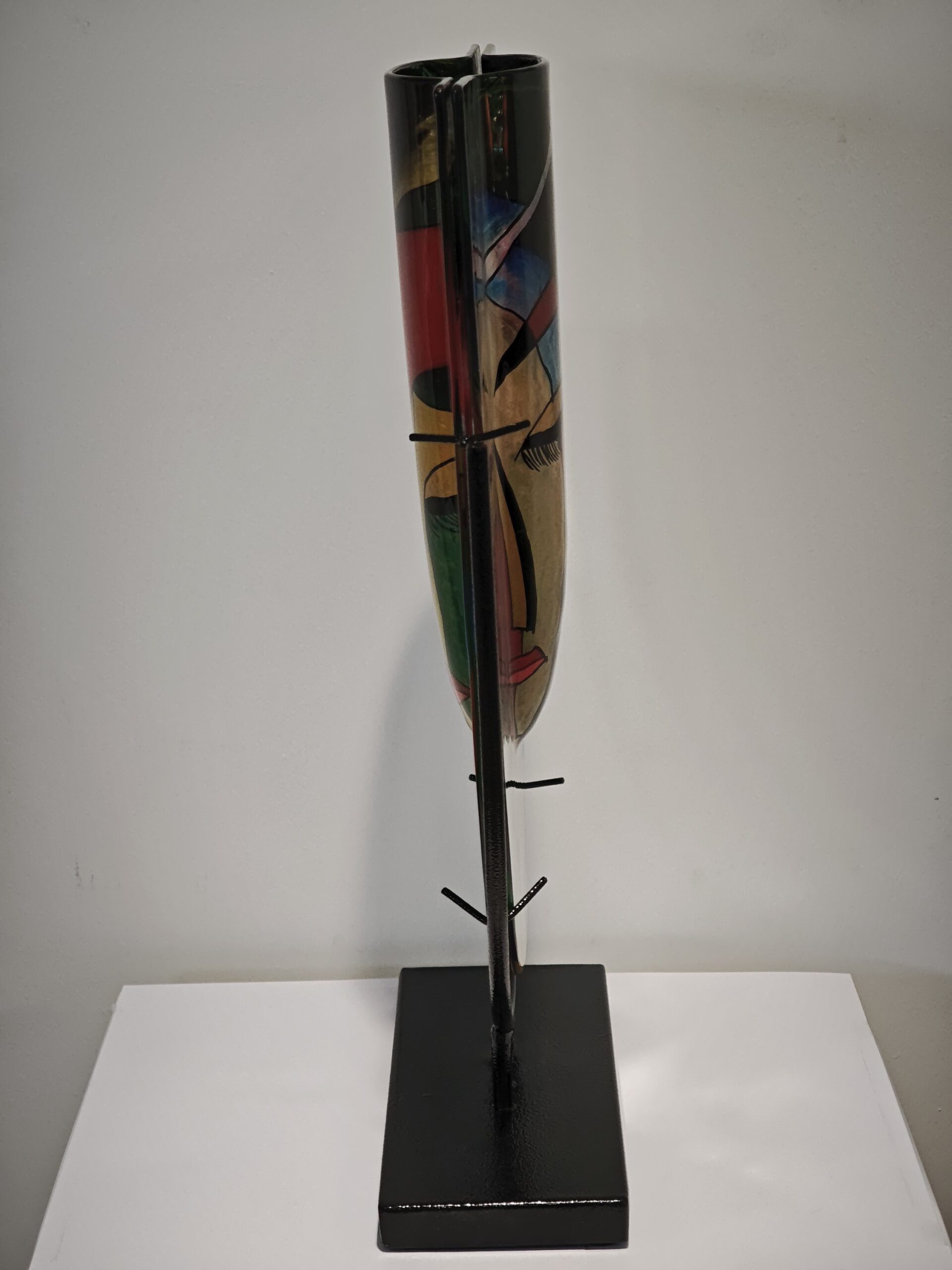 Glasvaas hoog recht Faces 44cm