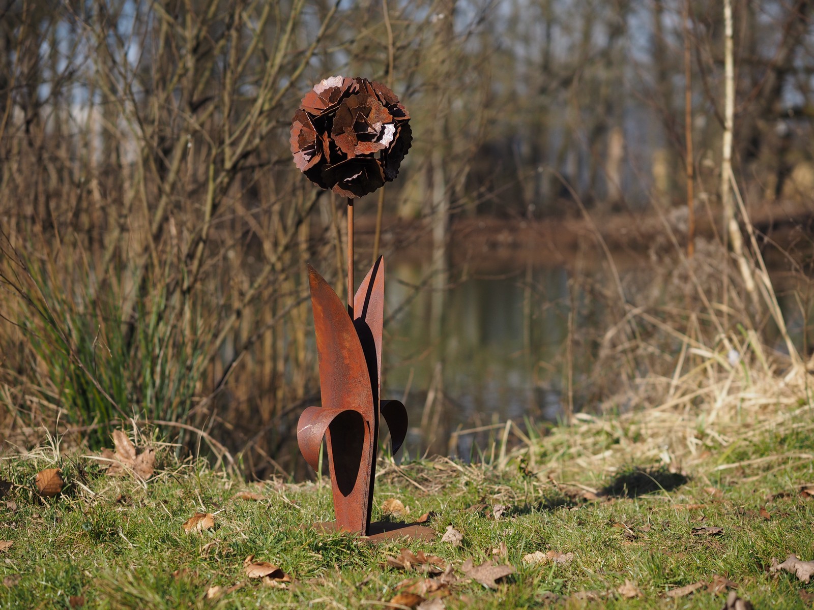 Garden statue-metal-Eco-rust-flower-rose-eliassen.nl_