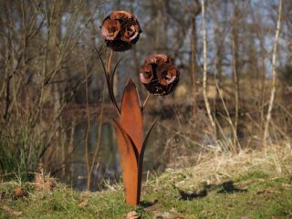 Tuinbeeld-metaal-Eco-roest-bloemen-2-rozen-eliassen.nl_