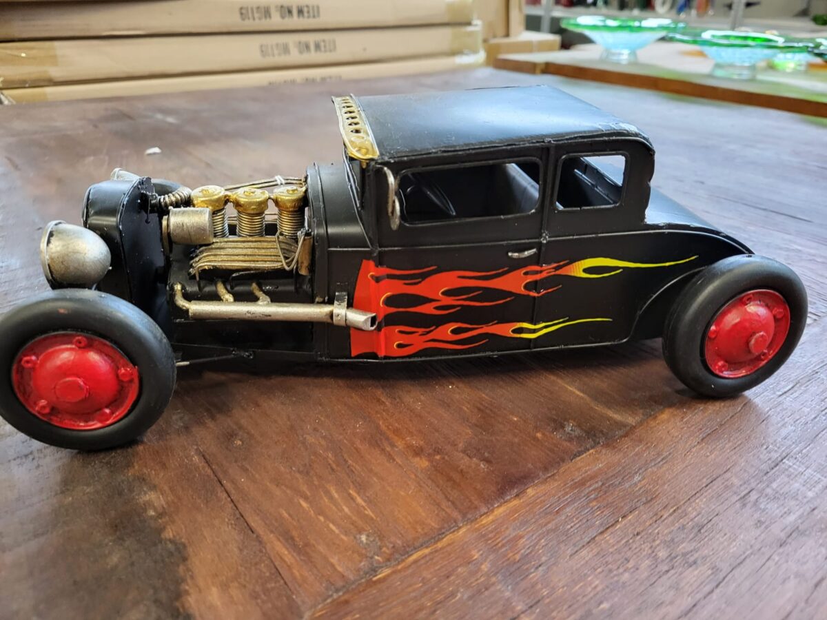 Miniatuur blik Hotrod met vlammen 31cm