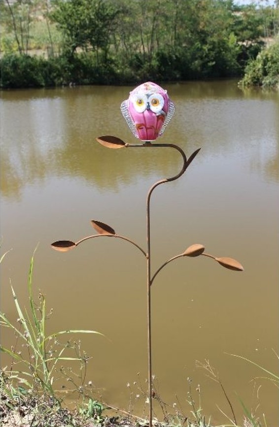 Gartenstab Rostlaube mit Glasbaumeule 150cm in 3 Farbvarianten eliassen.nl