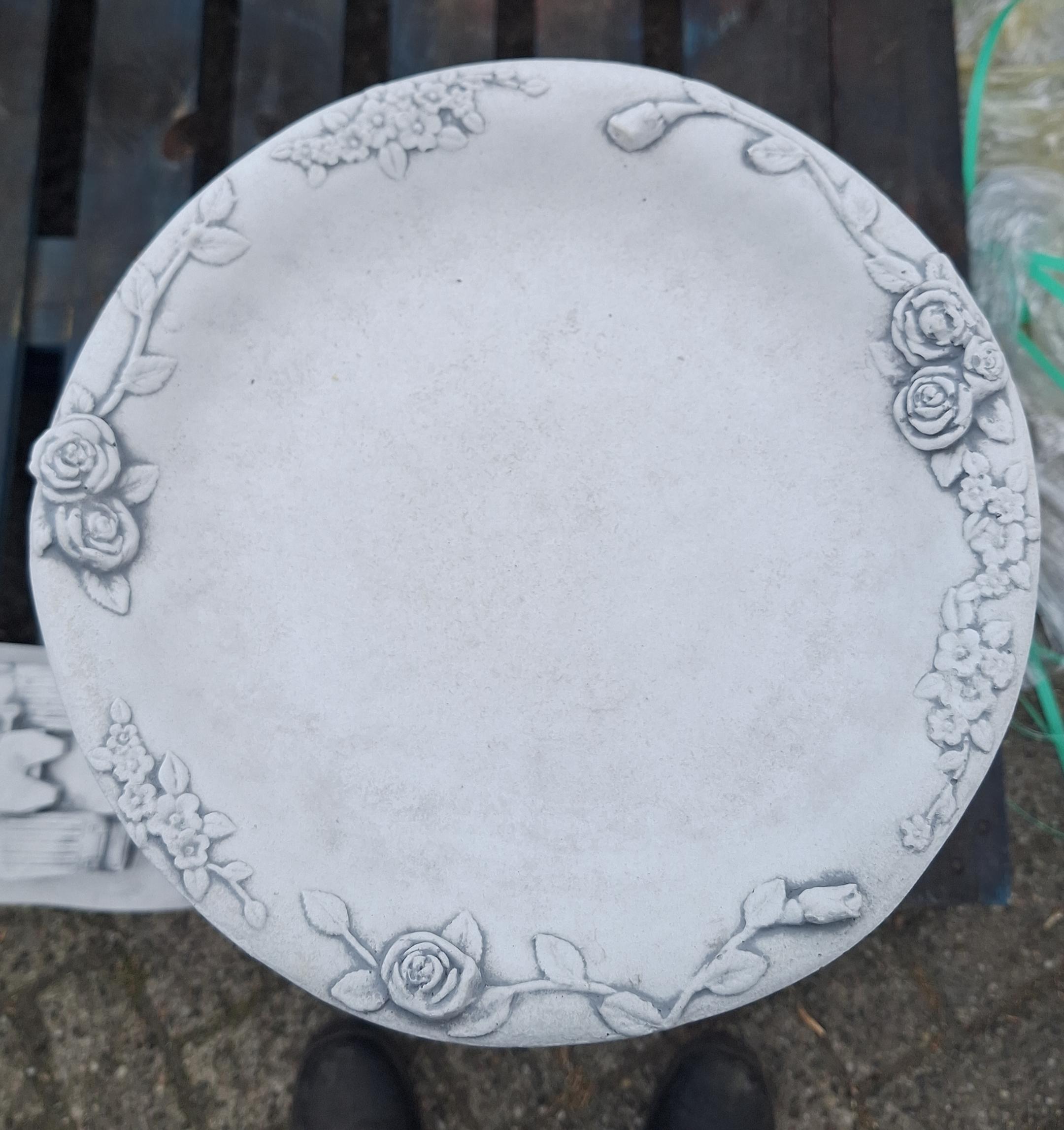 Vogelvoerschaal wit Rozen 67cm