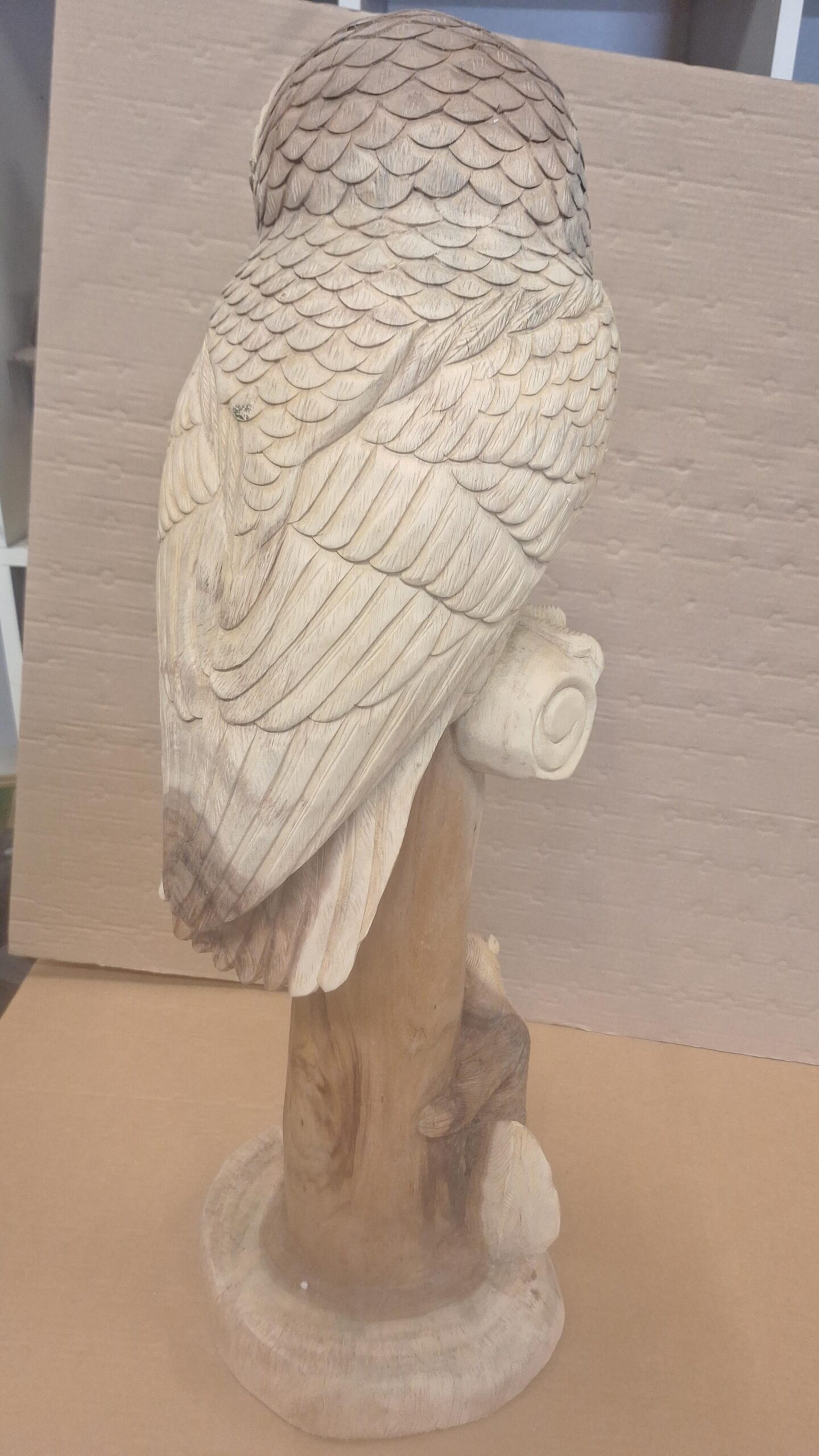 Eule auf Stange mit Eichhörnchen 84cm