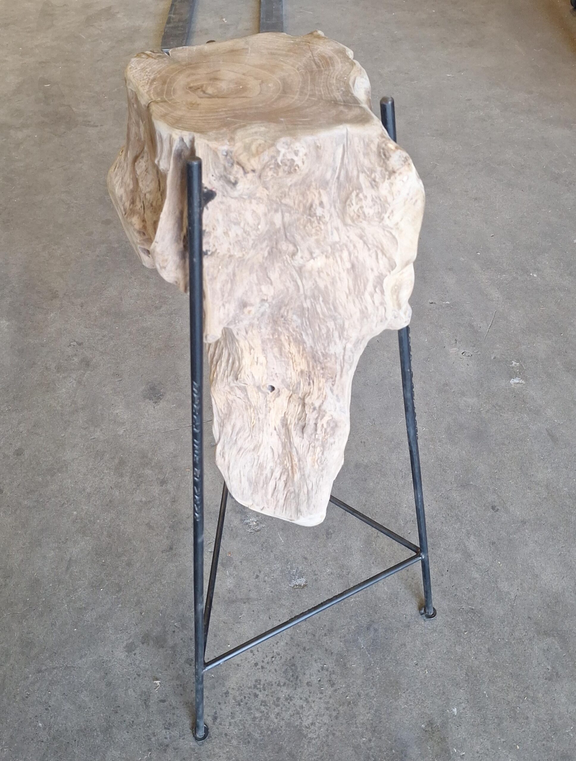 Plant table wood-iron Borneo 90cm