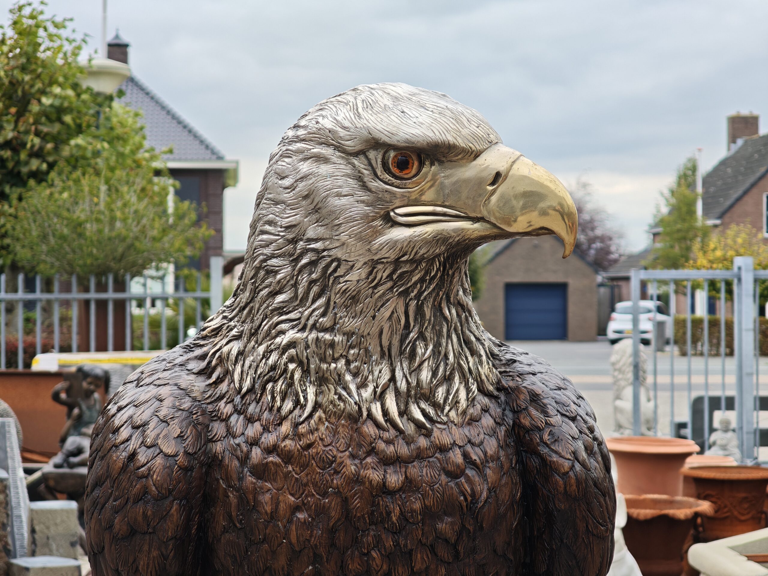 Bronzestatue großer Adler Adler auf Baumstumpf 180cm eliassen.co.uk 7