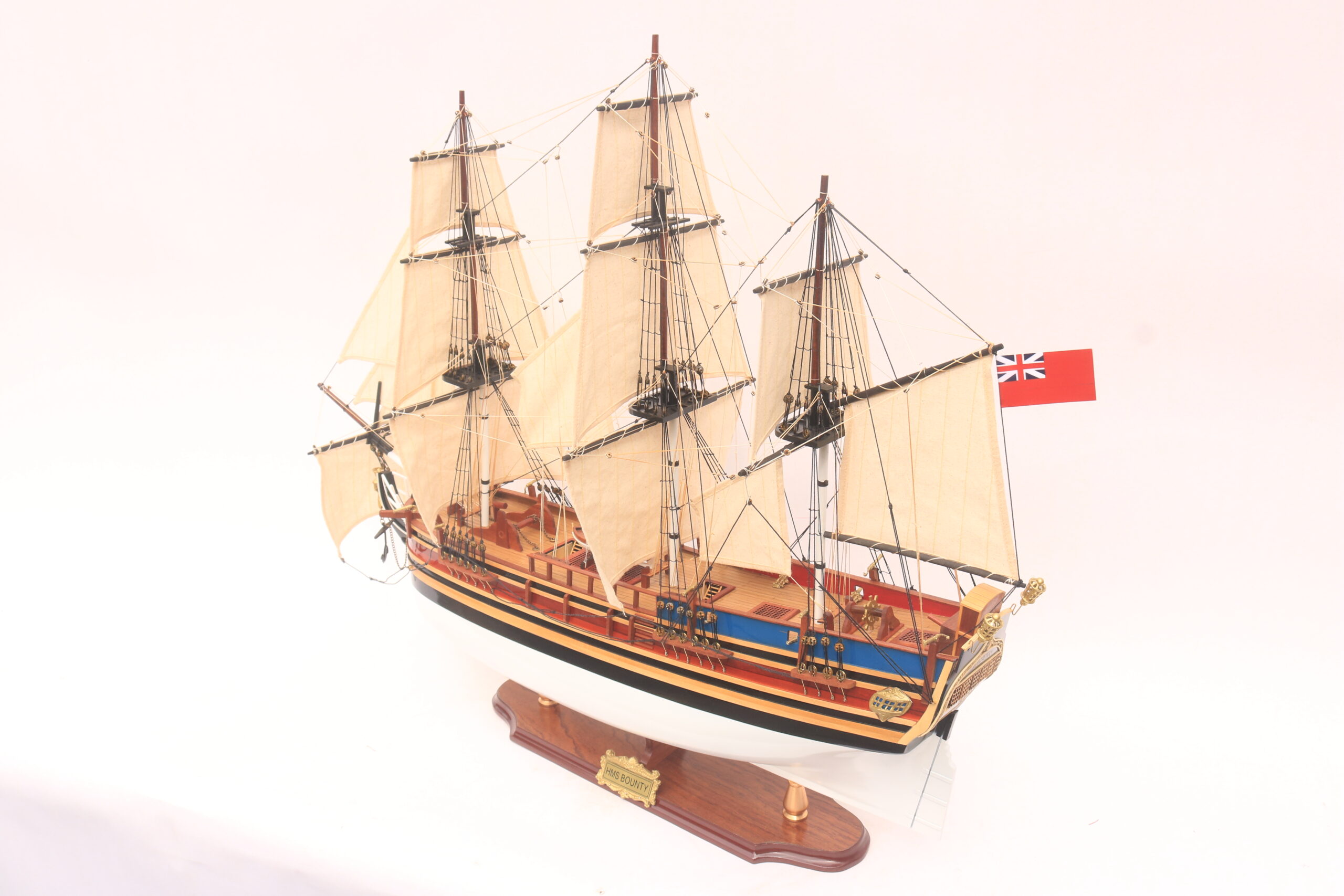 Modelboot Bounty hout 80cm