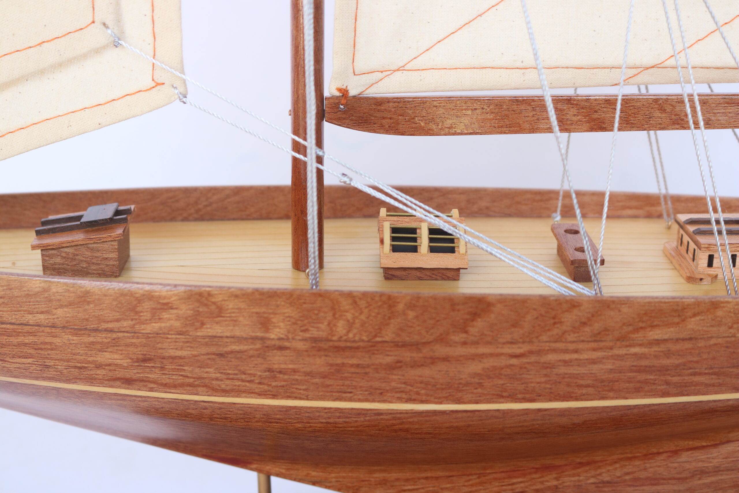 Model boat Shamrock wood 76cm
