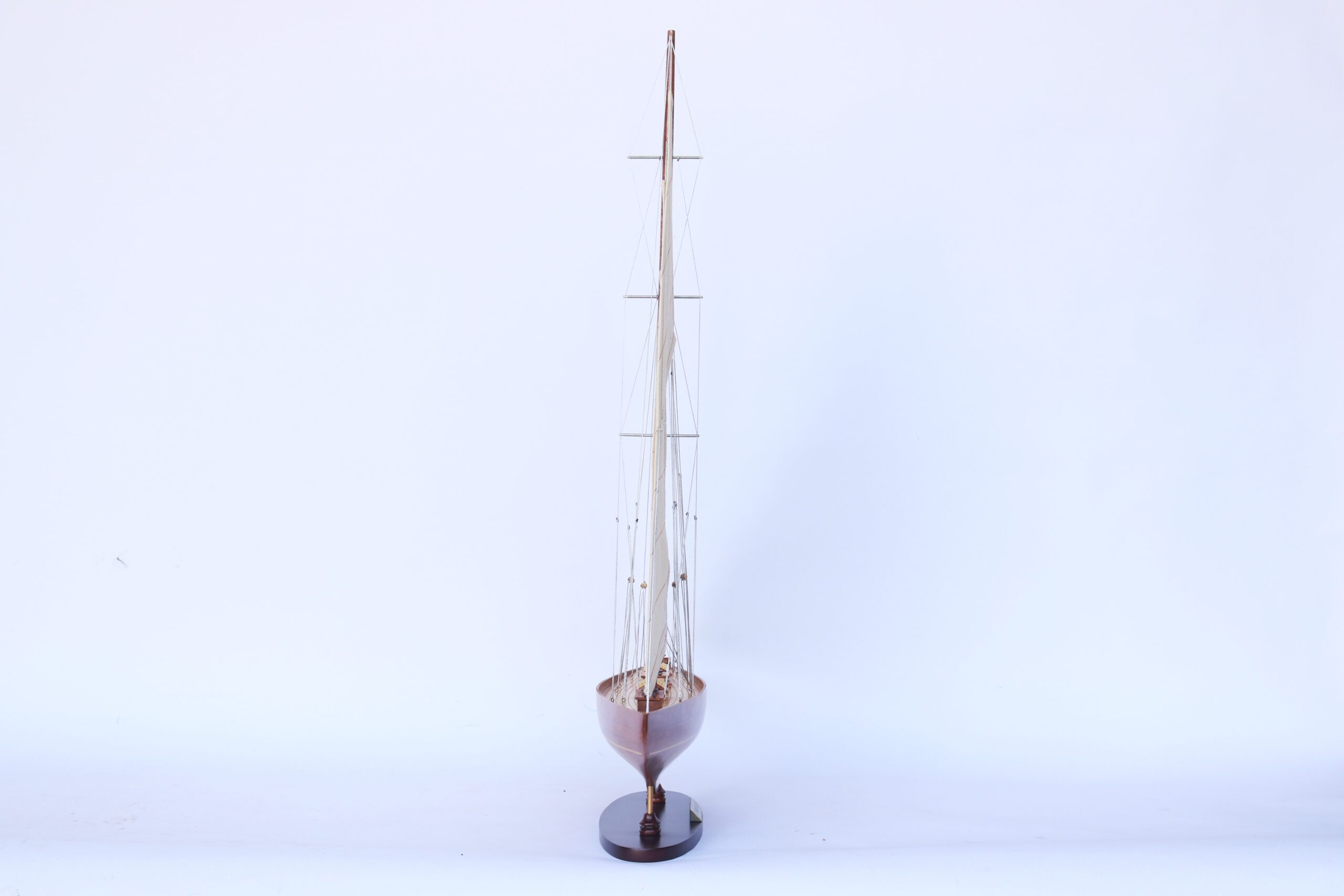 Model boat Shamrock wood 76cm