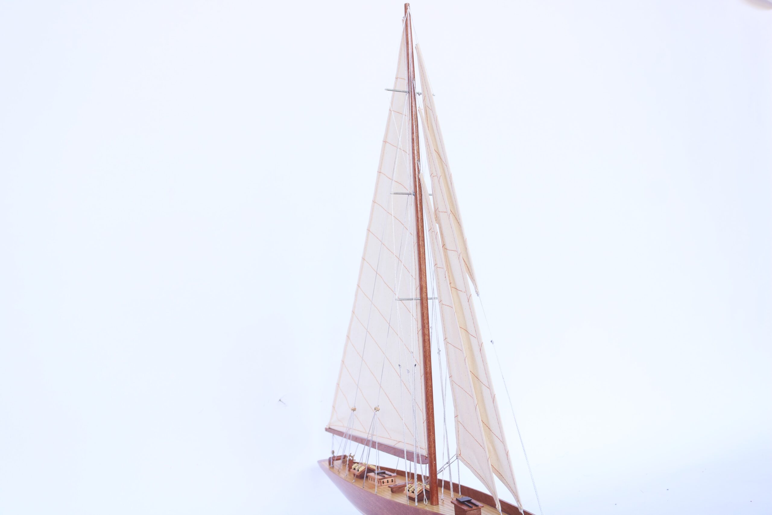 Model boat Shamrock wood 76cm